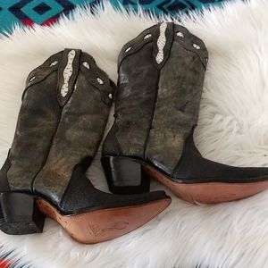 New Genuine STINGRAY Boots! LUXURY BOOTS AT A NON LUXURY PRICE!